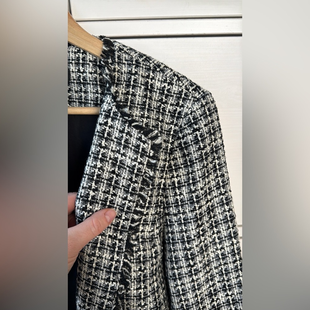 NWT ANN TAYLOR Tweed Jacket Size 10 Black White Fringe - Picture 16 of 16